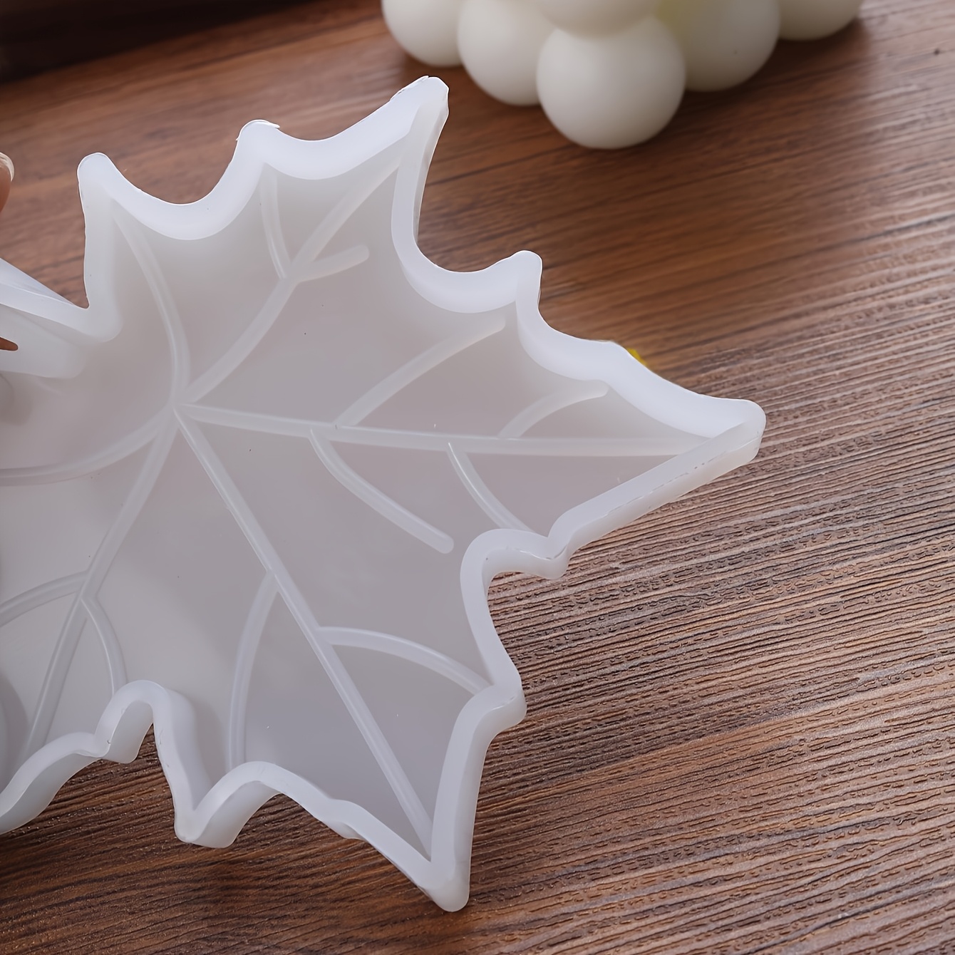 1PC Maple Leaf shaped Silicone - مراجعة Candle Making Supplies وسعره