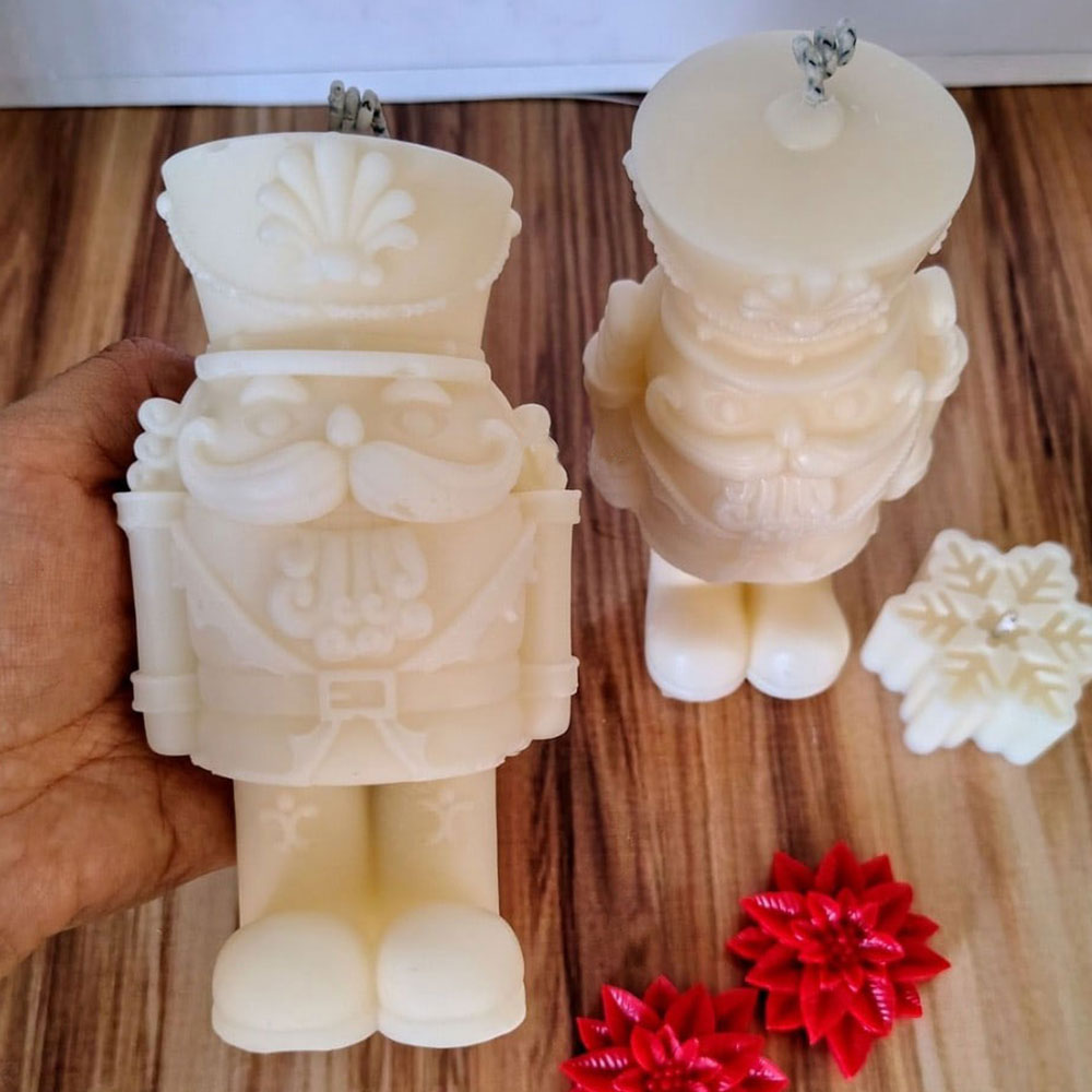Nutcracker Soldier Silicone Ca - مراجعة Candle Making Fat وسعره