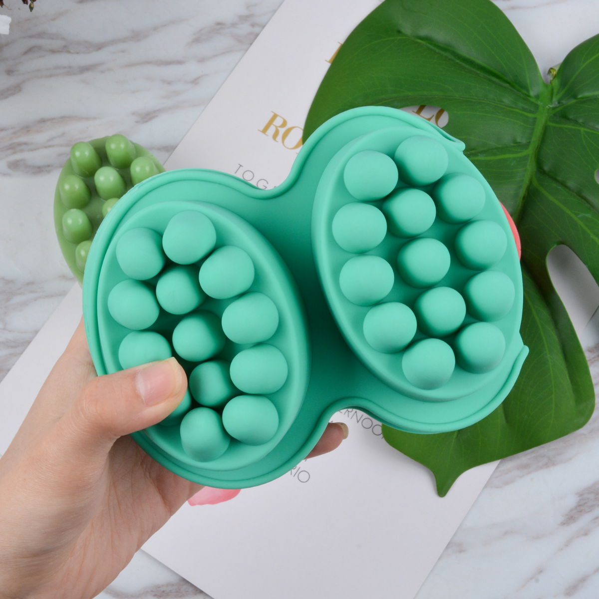 4 Hole Oval Massage Soap Silic - مراجعة Candle Making Kits وسعره